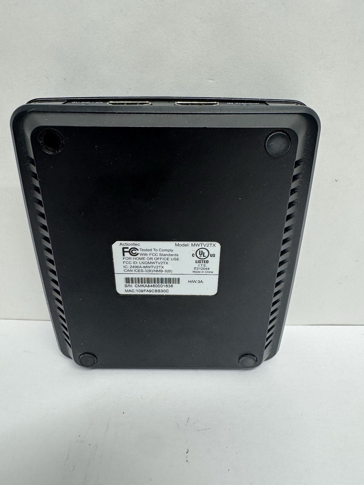 Actiontec MWTV2TX Wireless HD Video Transmitter MyWirelessTV2 Powers On