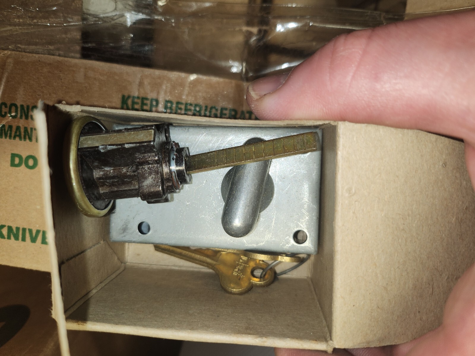 Garage Door Lock Cylinder with Mounting Hardware Lori 180