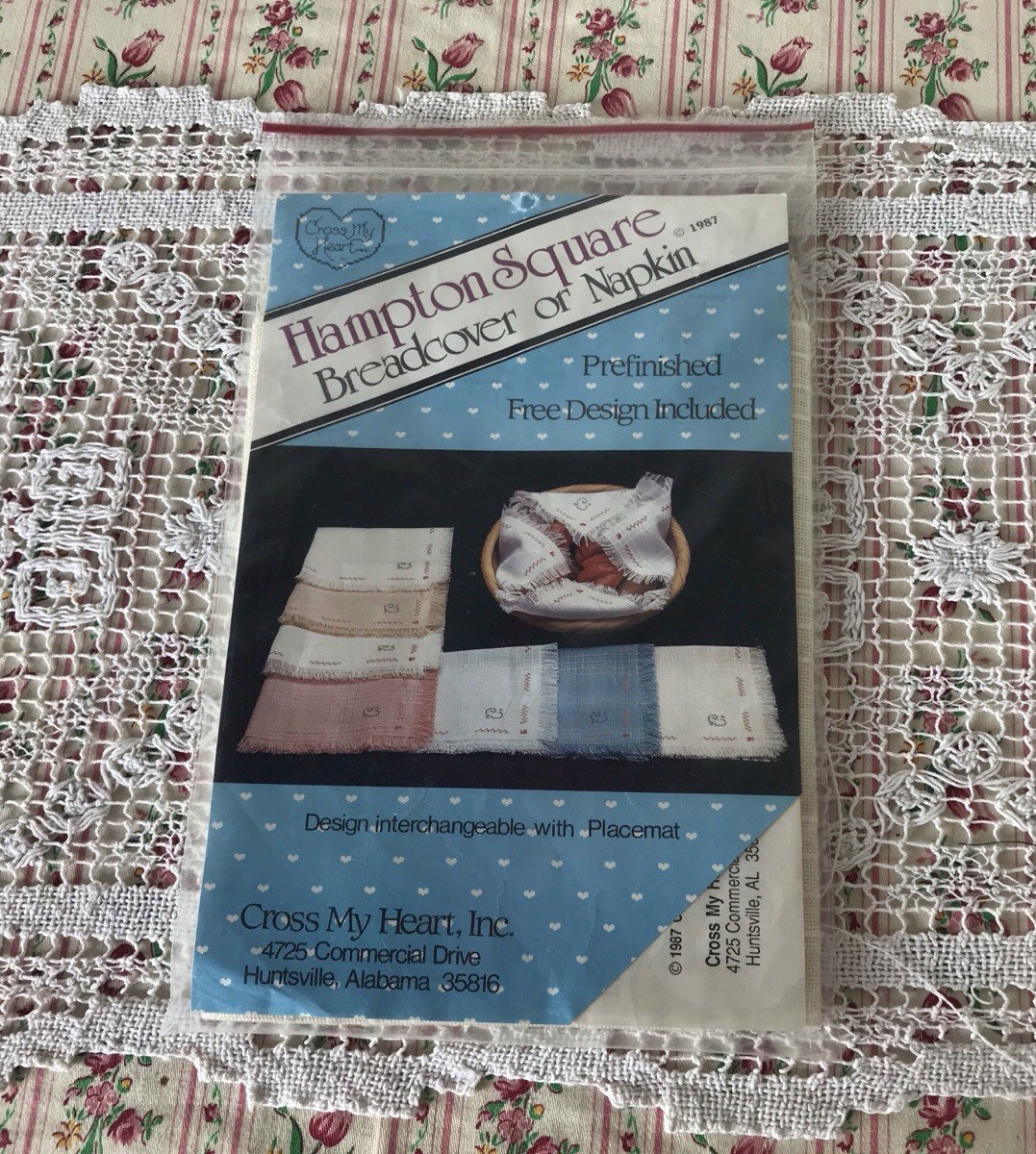Lot Cross Stitch Fabric Unused Table Linens Placemats Bread Covers Bell Pull