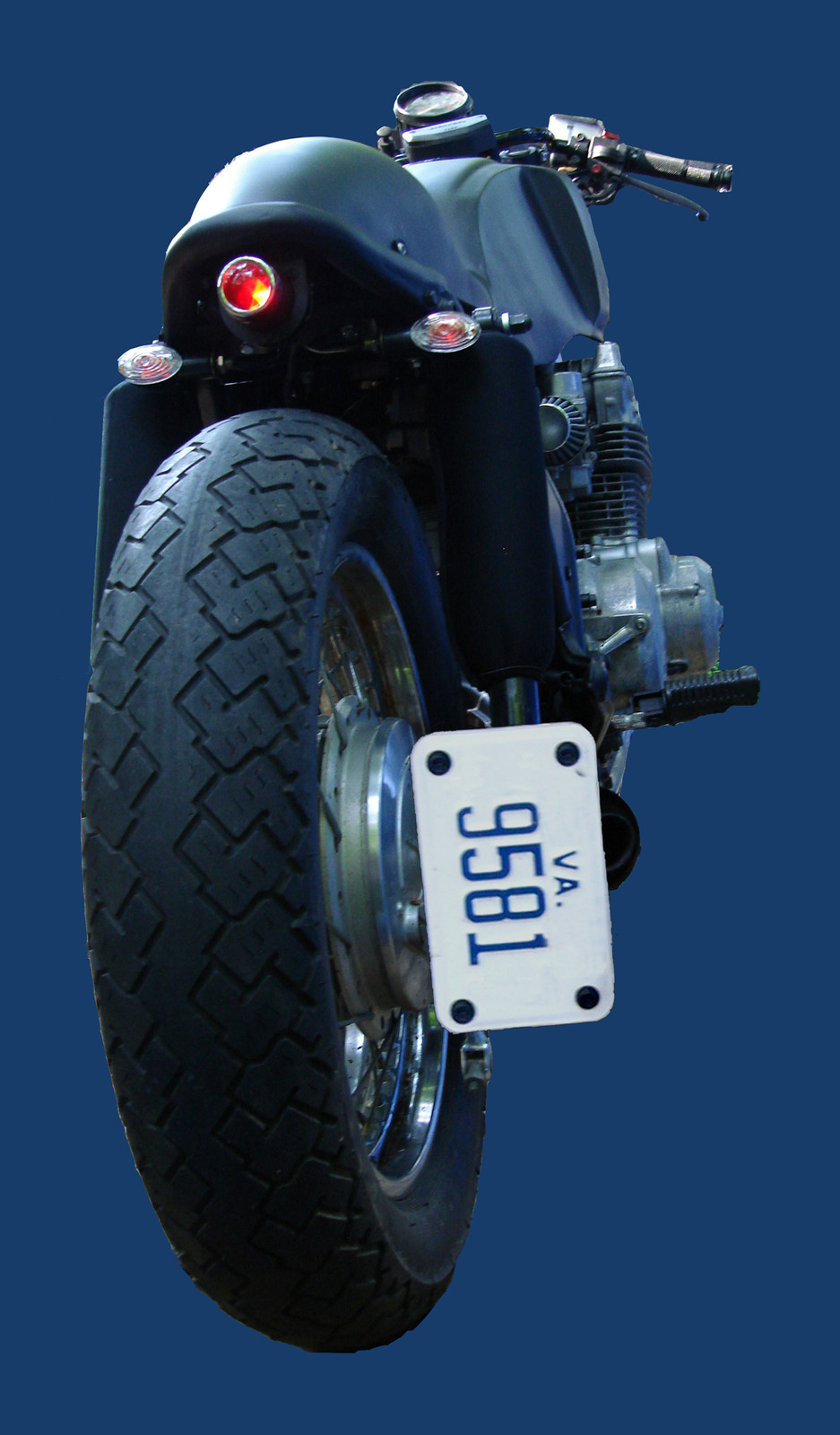 Cafe Bike, Cafe Racer Custom Side mount Vertical License Plate Relocator Bracket
