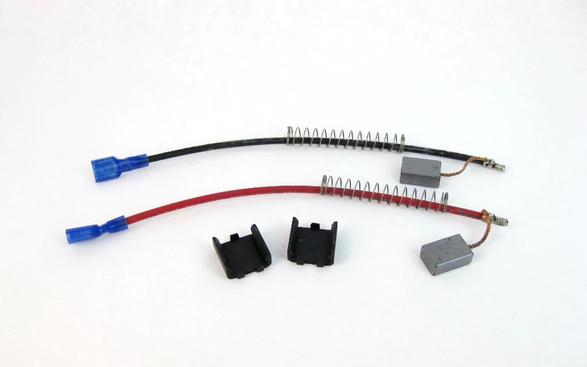 Titan 0508982 Motor Brushes 704-276 fits 440i 440XC  550XC 330