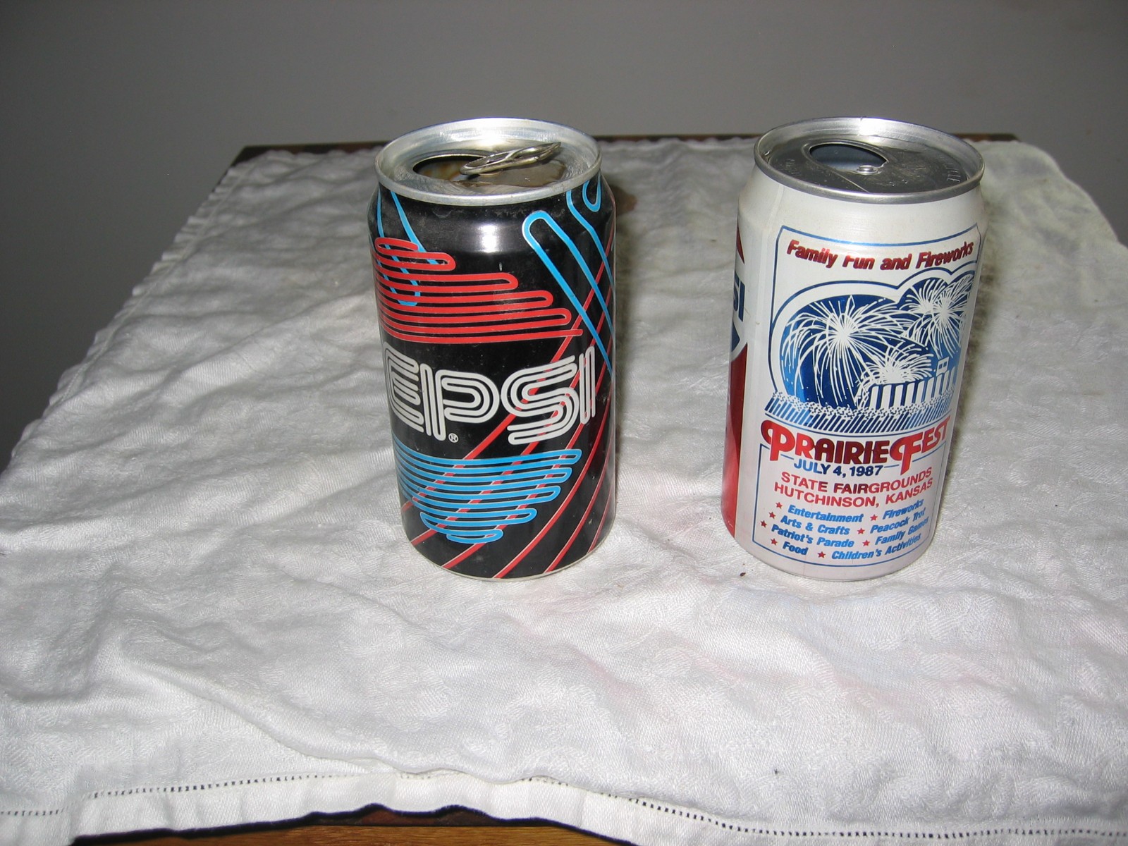 Two Vintage Limited Edition Pepsi Aluminum Cans Neon + Prairie Fest July 4, 1987