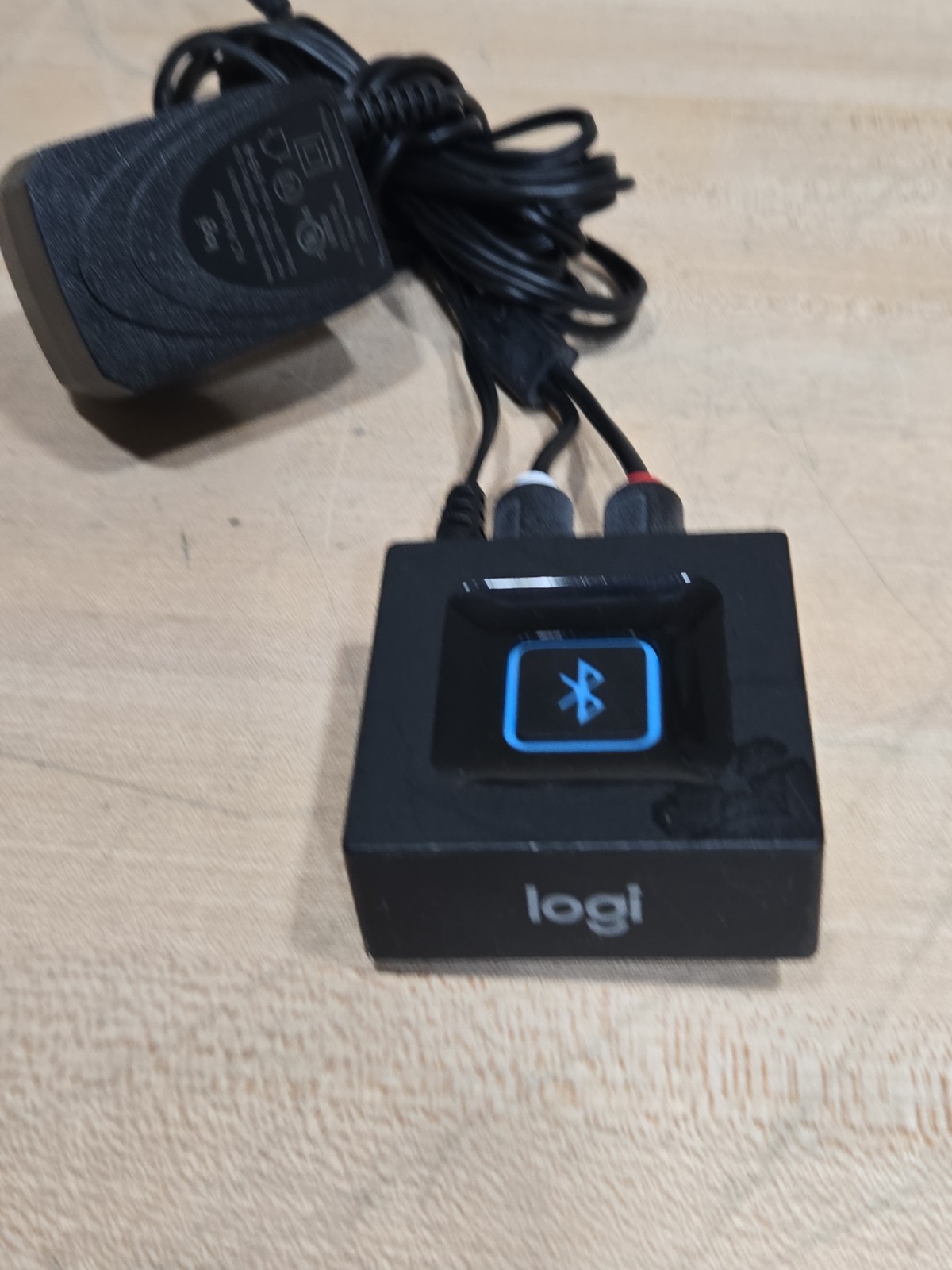 Logitech SR0189 Bluetooth Audio Receiver Wireless Bluetooth Adapter W/ Cables