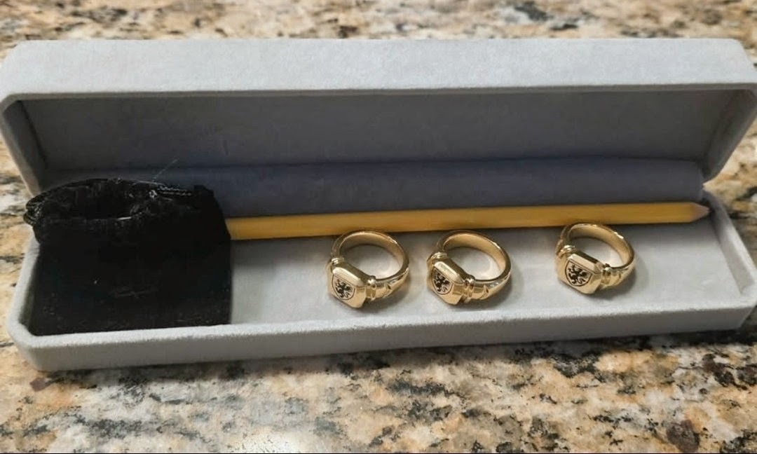 ATTENTION MAGICIANS! David Regal's Linking Finger Rings. Pre-Owned Never Used!