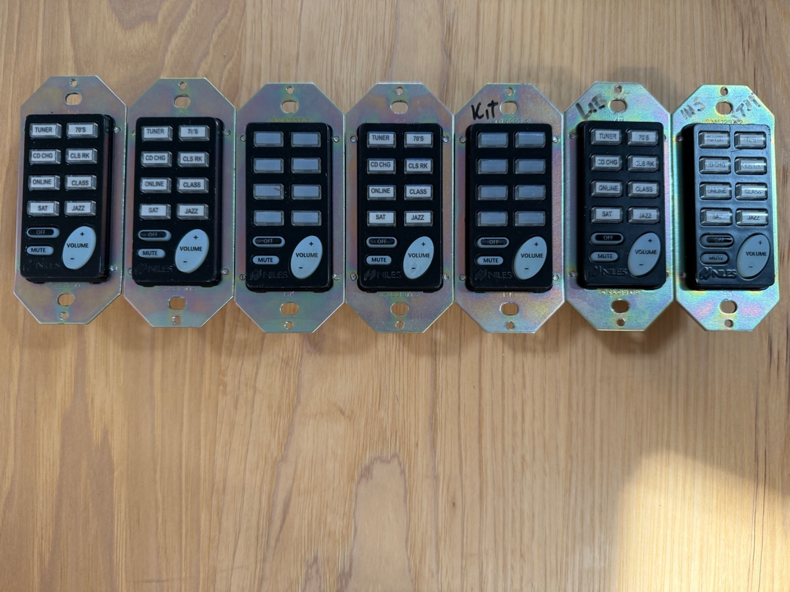 Niles Intellipad Ci Master Keypad Black Quantity 1 - Total of 7 Available - EUC