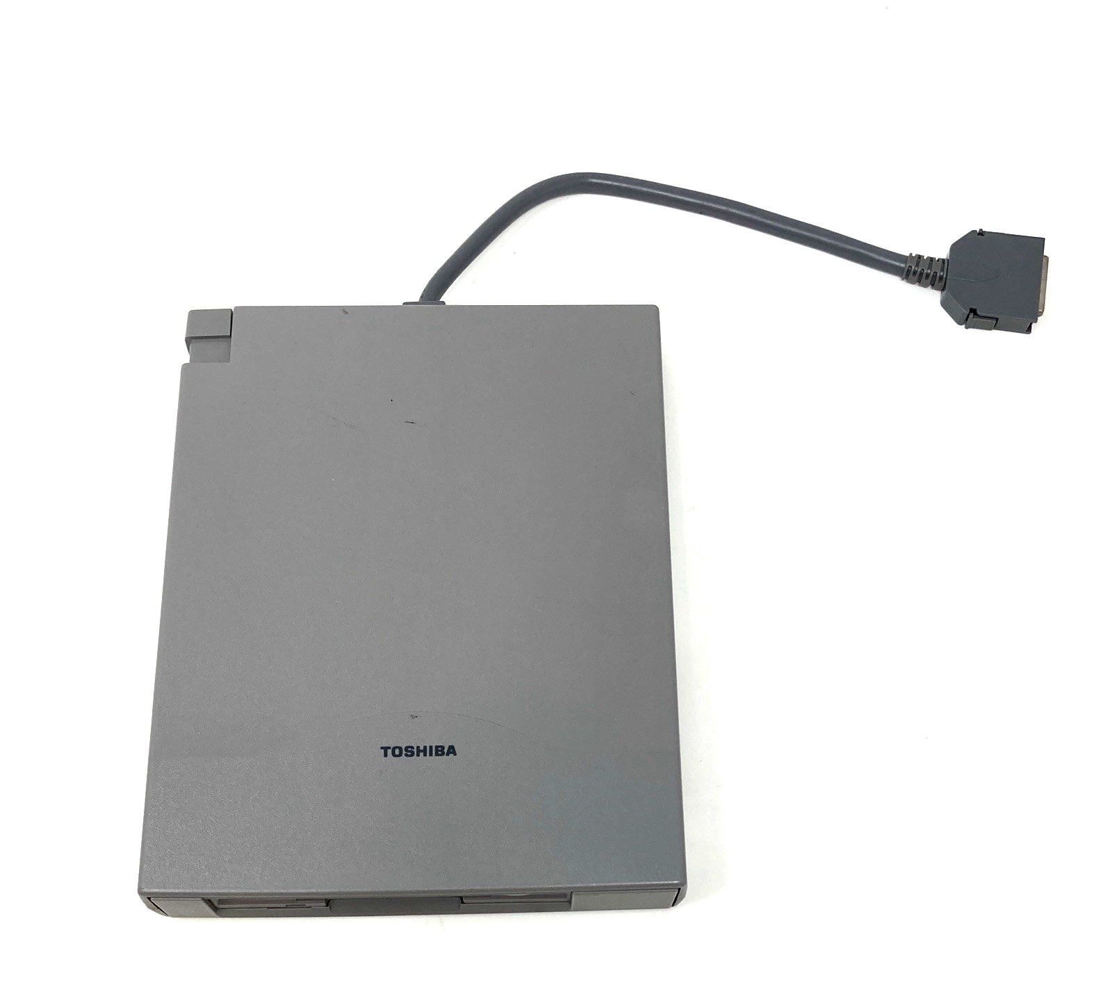 Toshiba FDD Attachment Case External 3.5 Floppy Drive 400ADAPT
