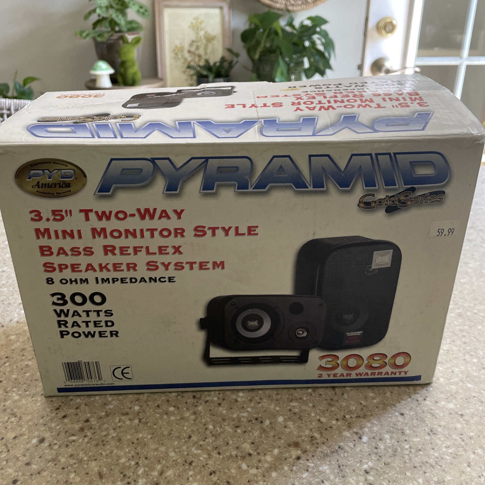 New Pyramid 3080 3.5'' 2-Way 300 Watt bookcase speaker & Studio Monitor DJ Pro