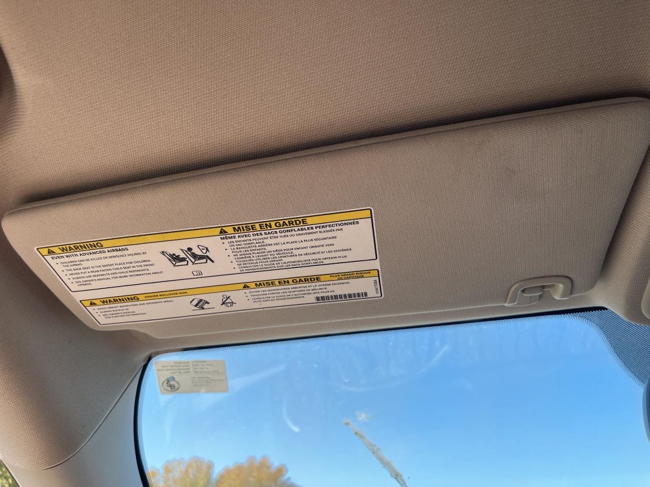 Sun Visor Left Driver  Illuminated Fits 14-18 CHEROKEE 989144