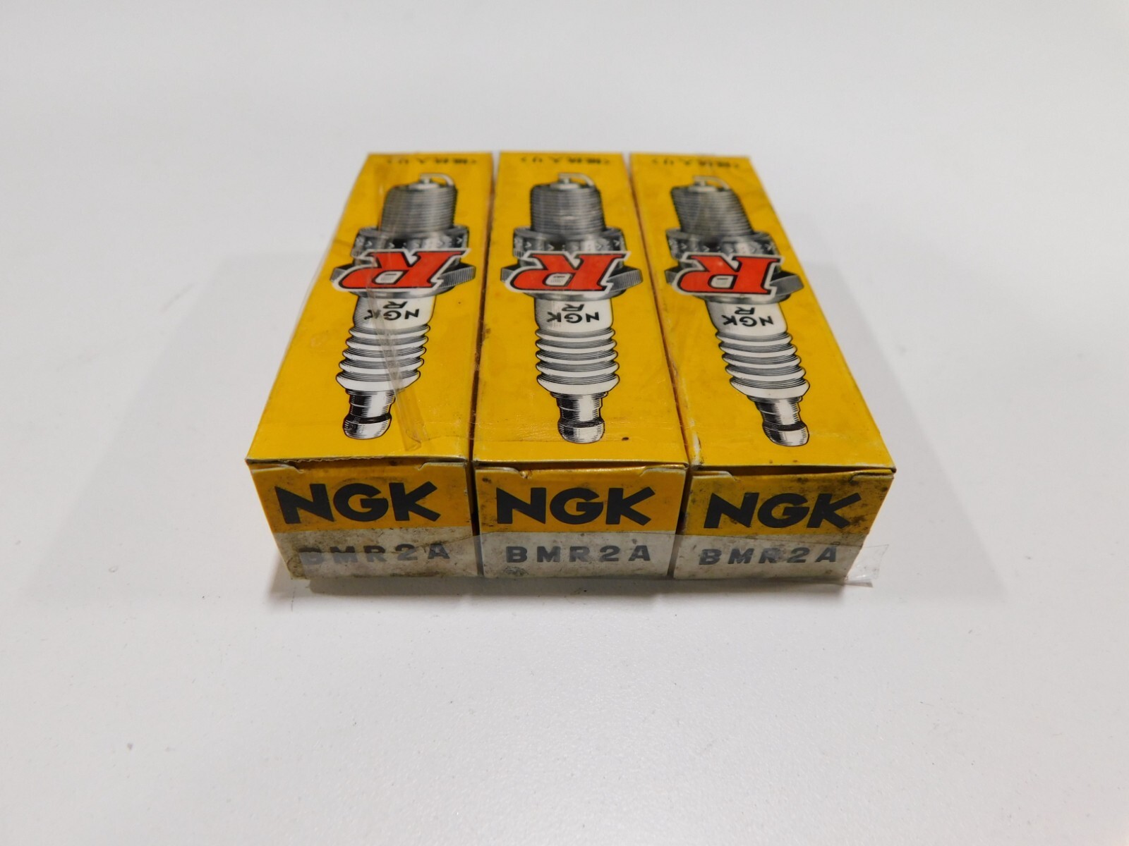 S26T1 BMR2A 3 NGK Spark Plugs CF
