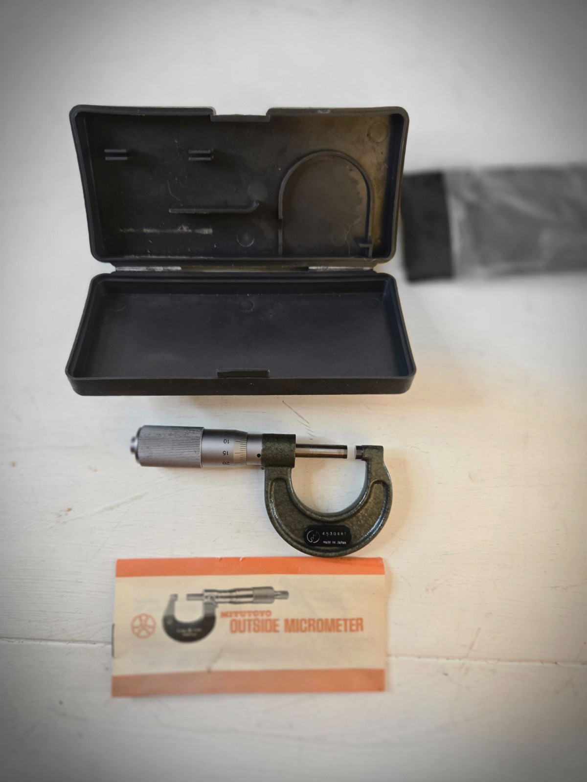 Mitutoyo Outside Micrometer 0-25mm spins freely friction stop works  w/Manual