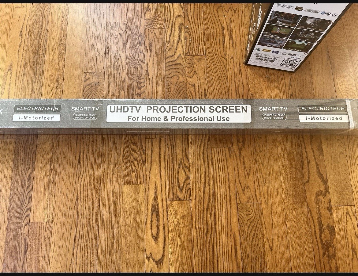 I Motorized Projector Screen