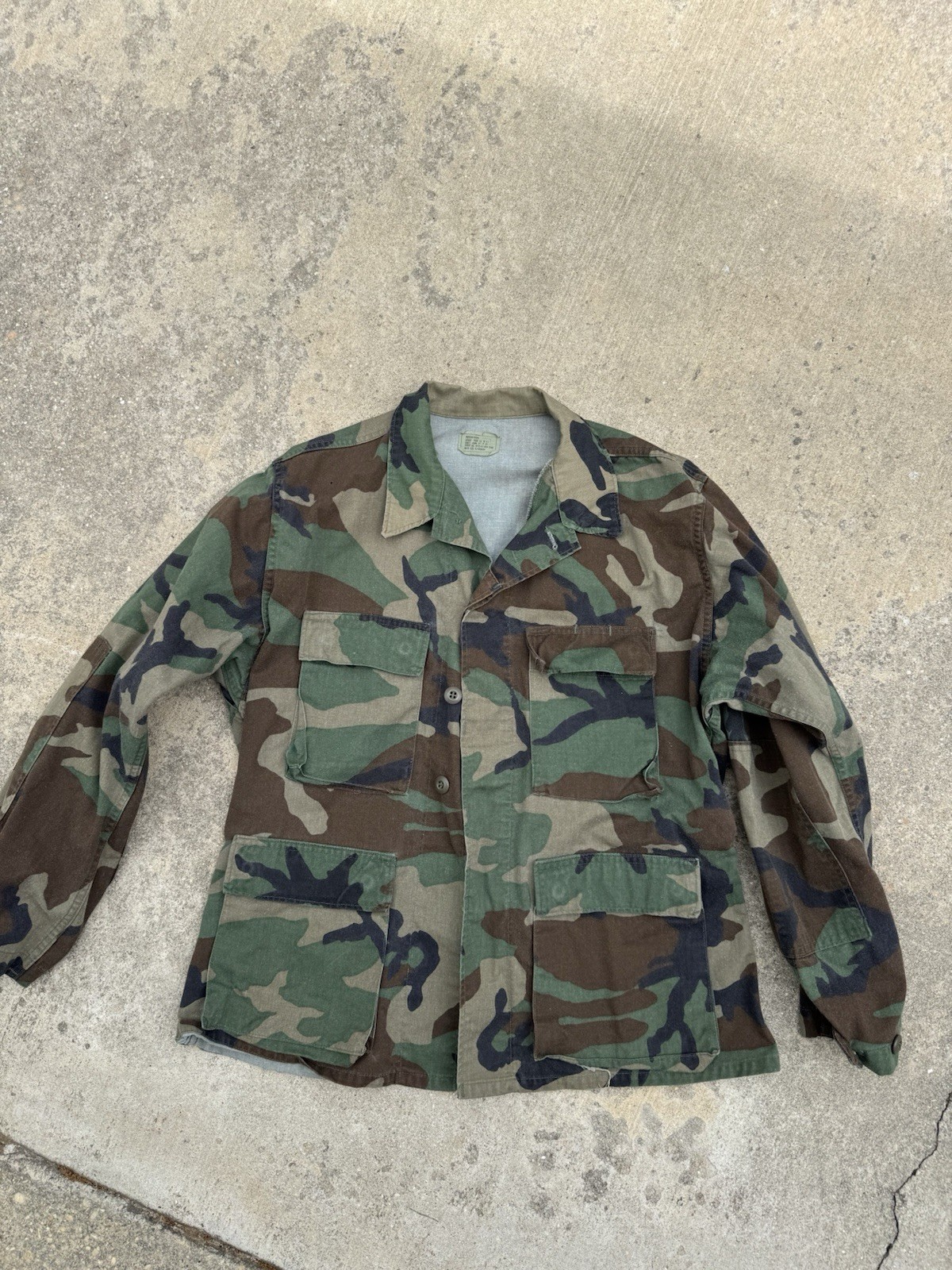 US Army Woodland Camouflage Jacket Med Short NSN 8415-01-084-1646 Outdoor