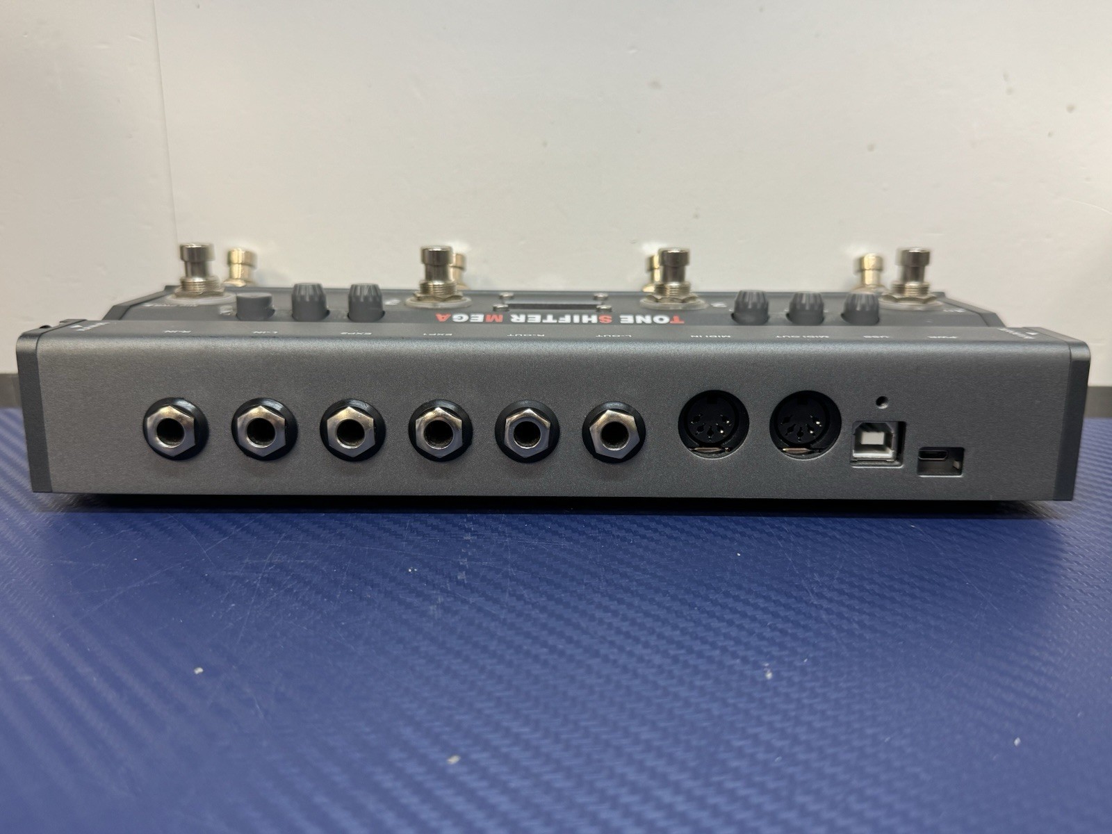 MELO Audio Tone Shifter Mega MIDI USB Audio Pedal Interface w/ Box