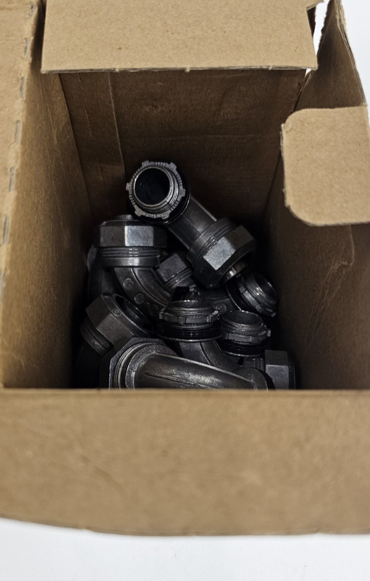 EATON LT509ODC 1/2" ANGLE LT CONNECTOR