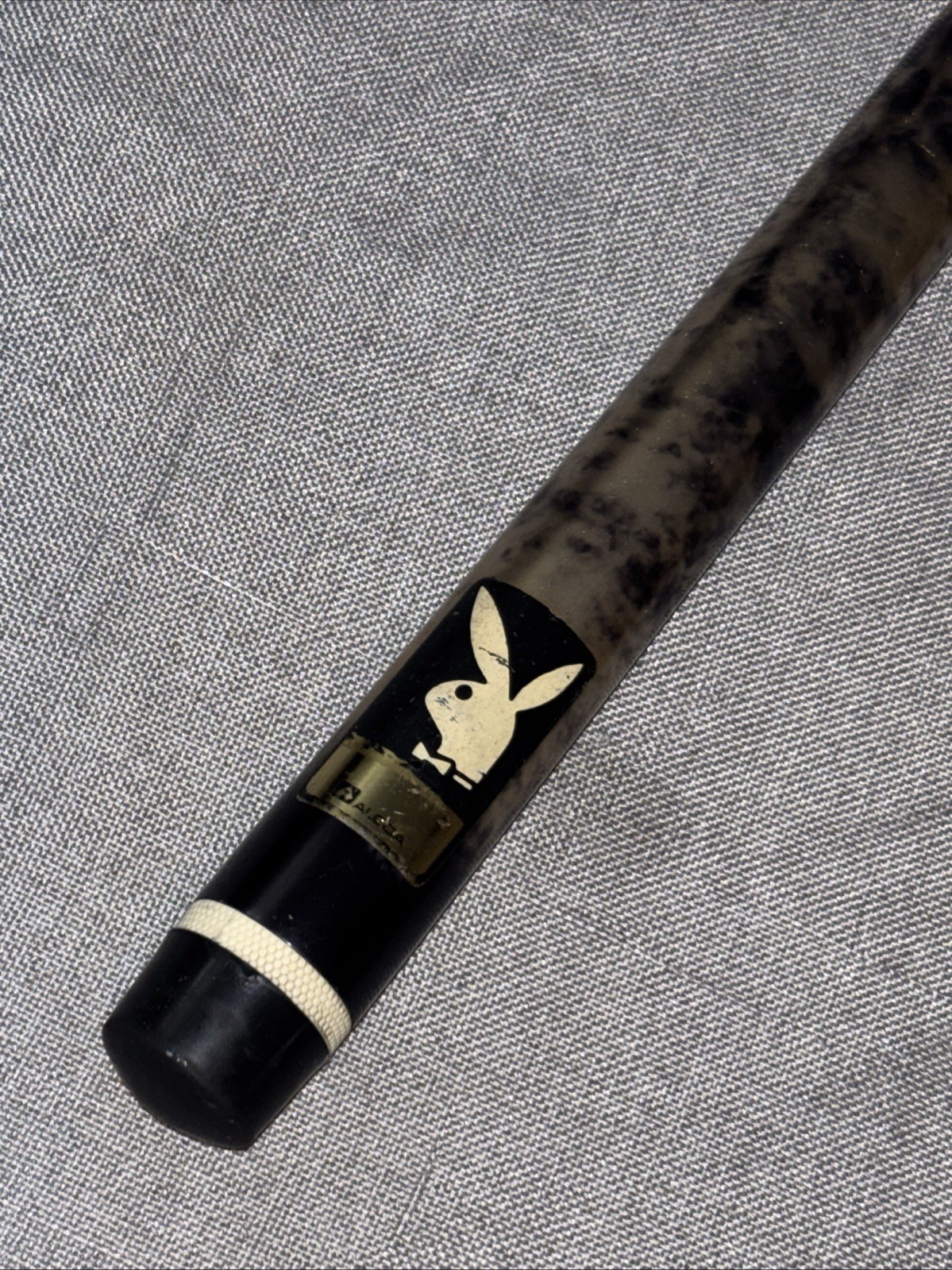 RARE PLAYBOY ALCOA POOL CUE / CANE AMAZING 18.2 OZ