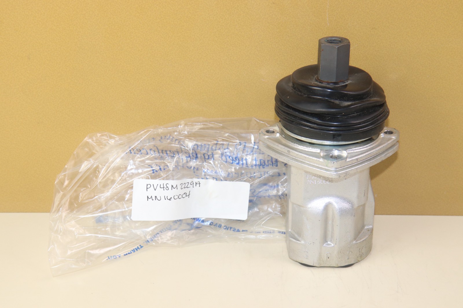 Gehl Joystick Pilot Valve PV48M2229A MN160004 USED