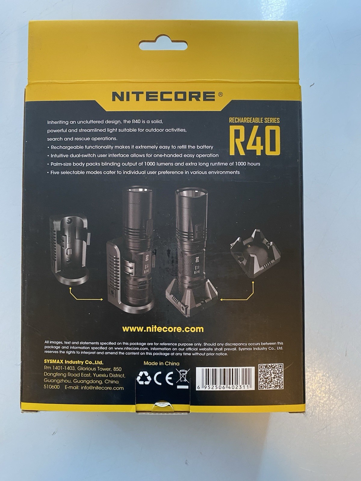 Nitecore R40 1000 Lumen Rechargeable Flashlight Wired/Wireless FREE SHIPPING