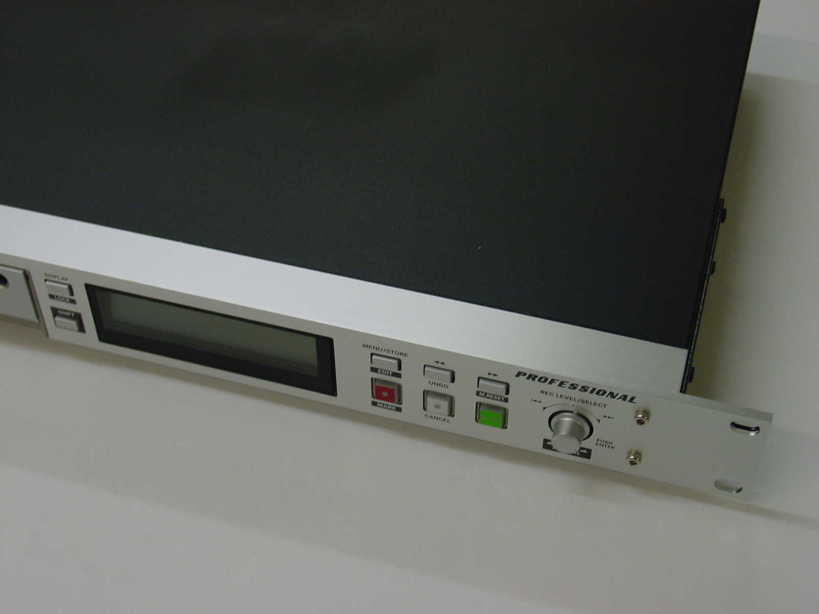 Super Clean Marantz PMD570 CF Rackmount Digital Recorder. Firmware Updated