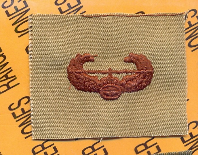US Army Air Assault wing qualification desert DCU badge cloth patch c/e