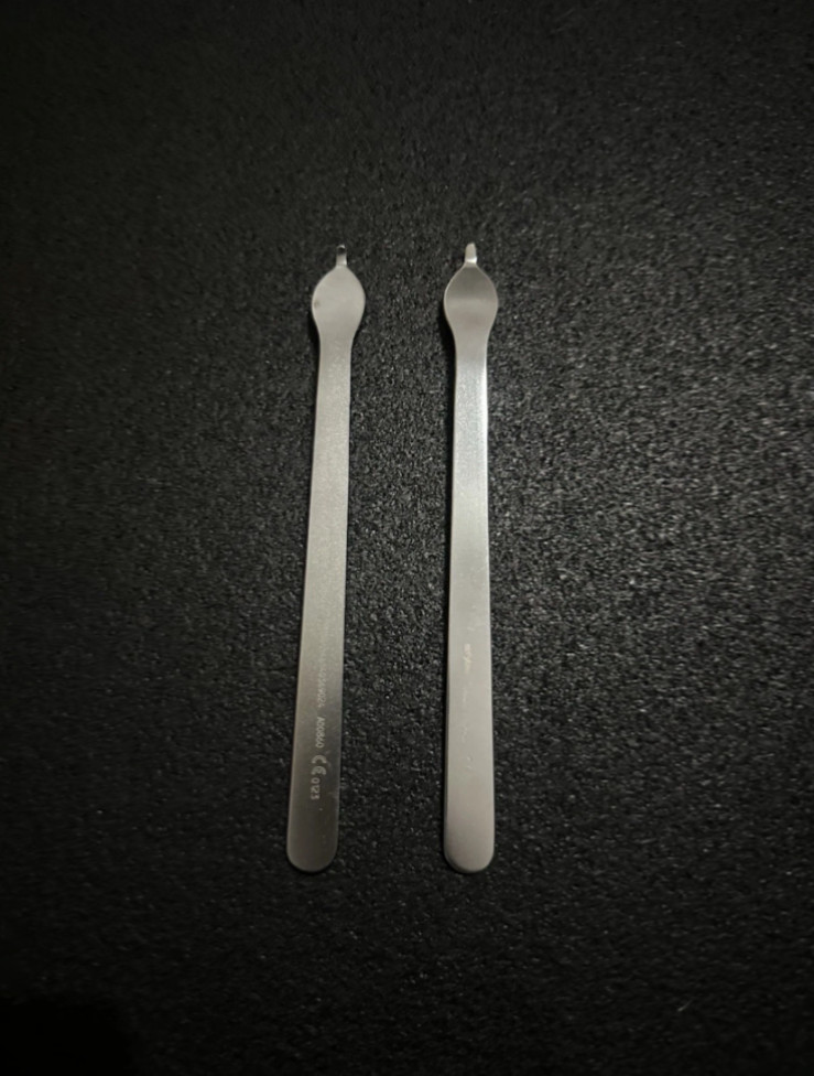 Stryker Baby Bennett Retractors 700667 Surgical Instruments