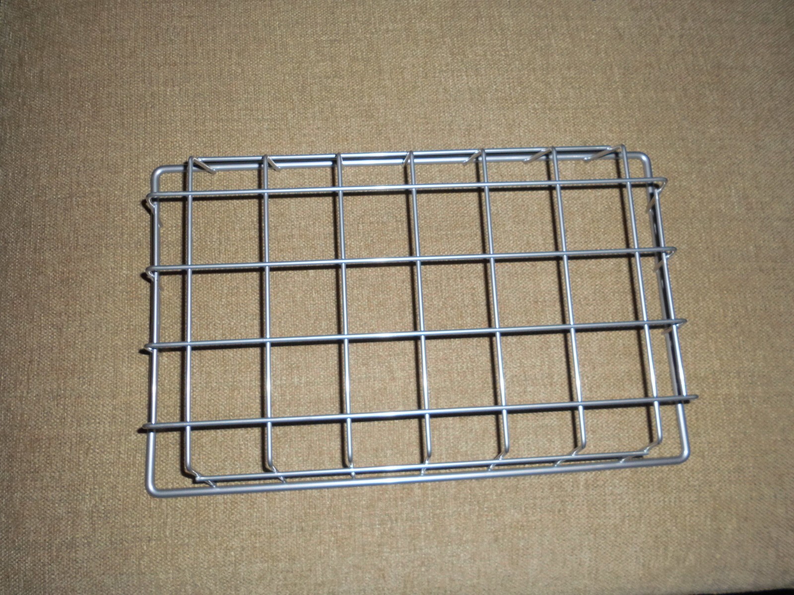 PYRAMID DIGITGAL CLOCK WIREGUARD NEW MODEL 42400