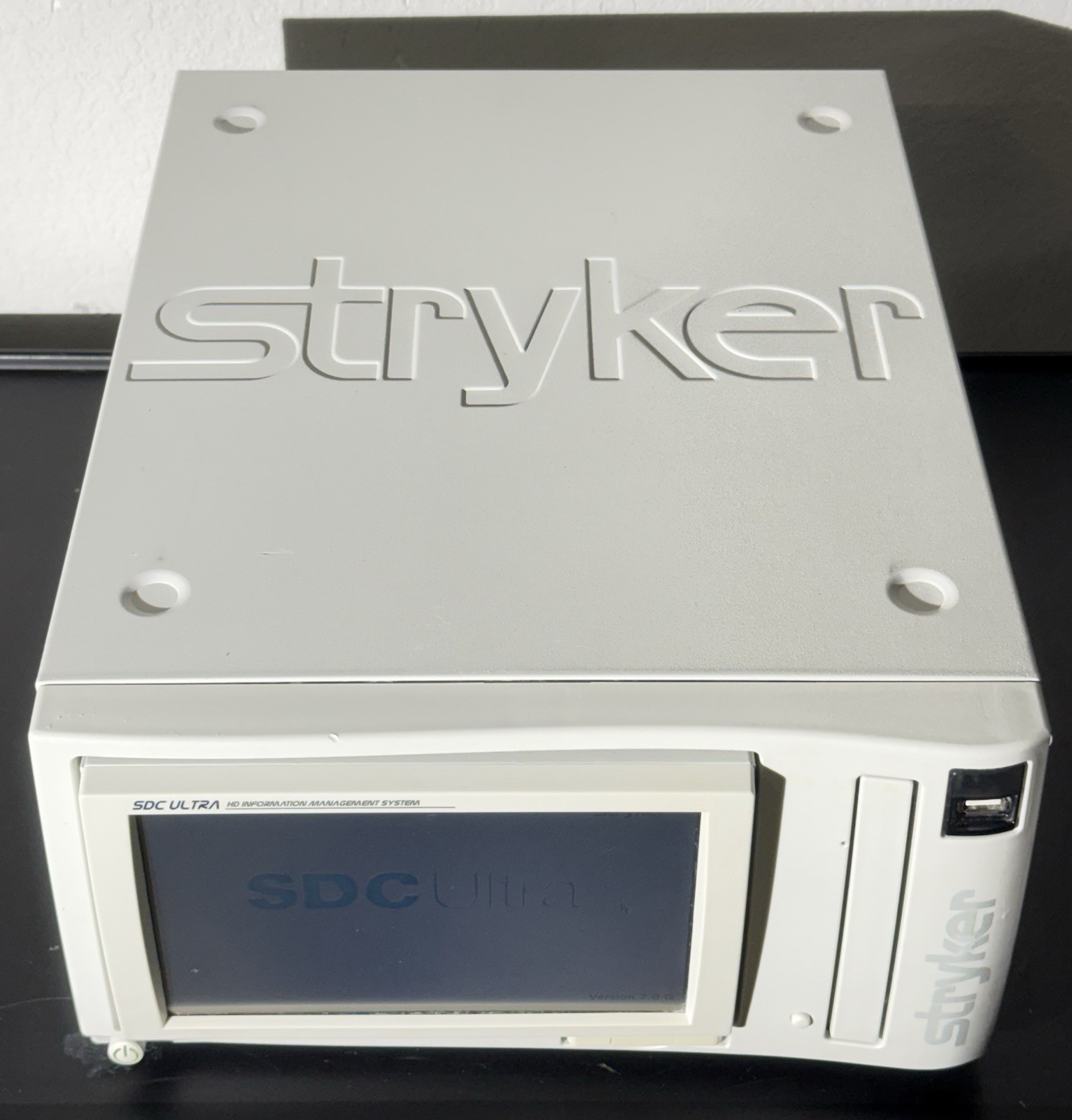 Stryker 0240050988 SDC Ultra HD Endoscopic Information Image Management Console
