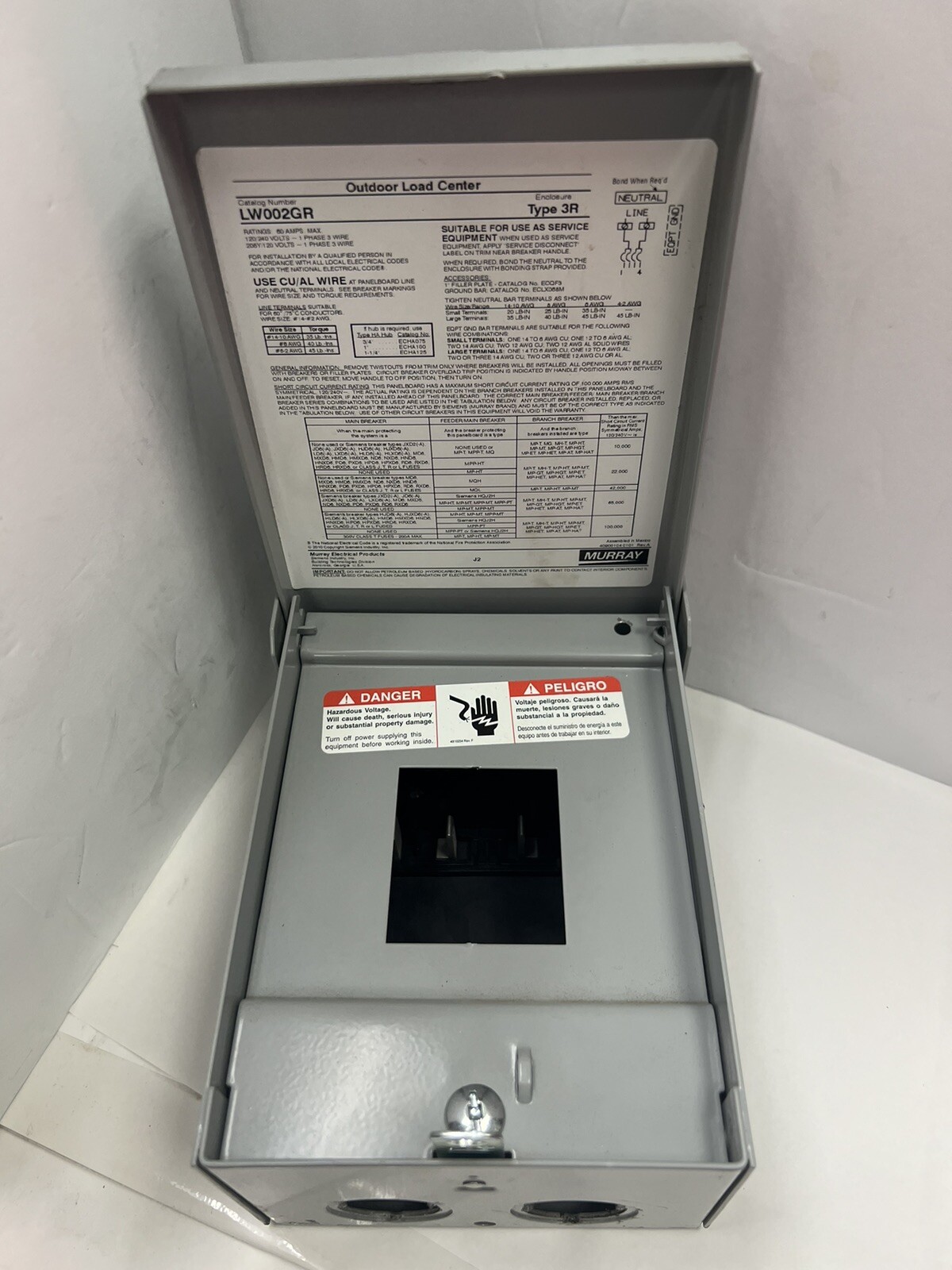 MURRAY LW002GR, 60 Amp, 120/240 Volt, 1 PH 3W, Nema 3R, Load Center