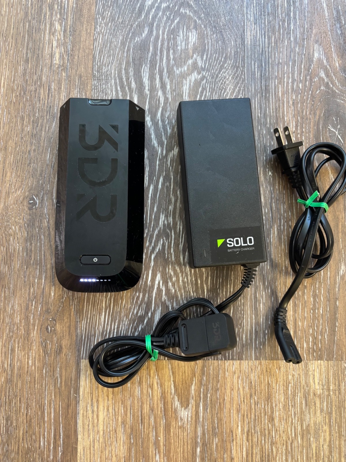 3DR Solo Drone Battery Charger & battery