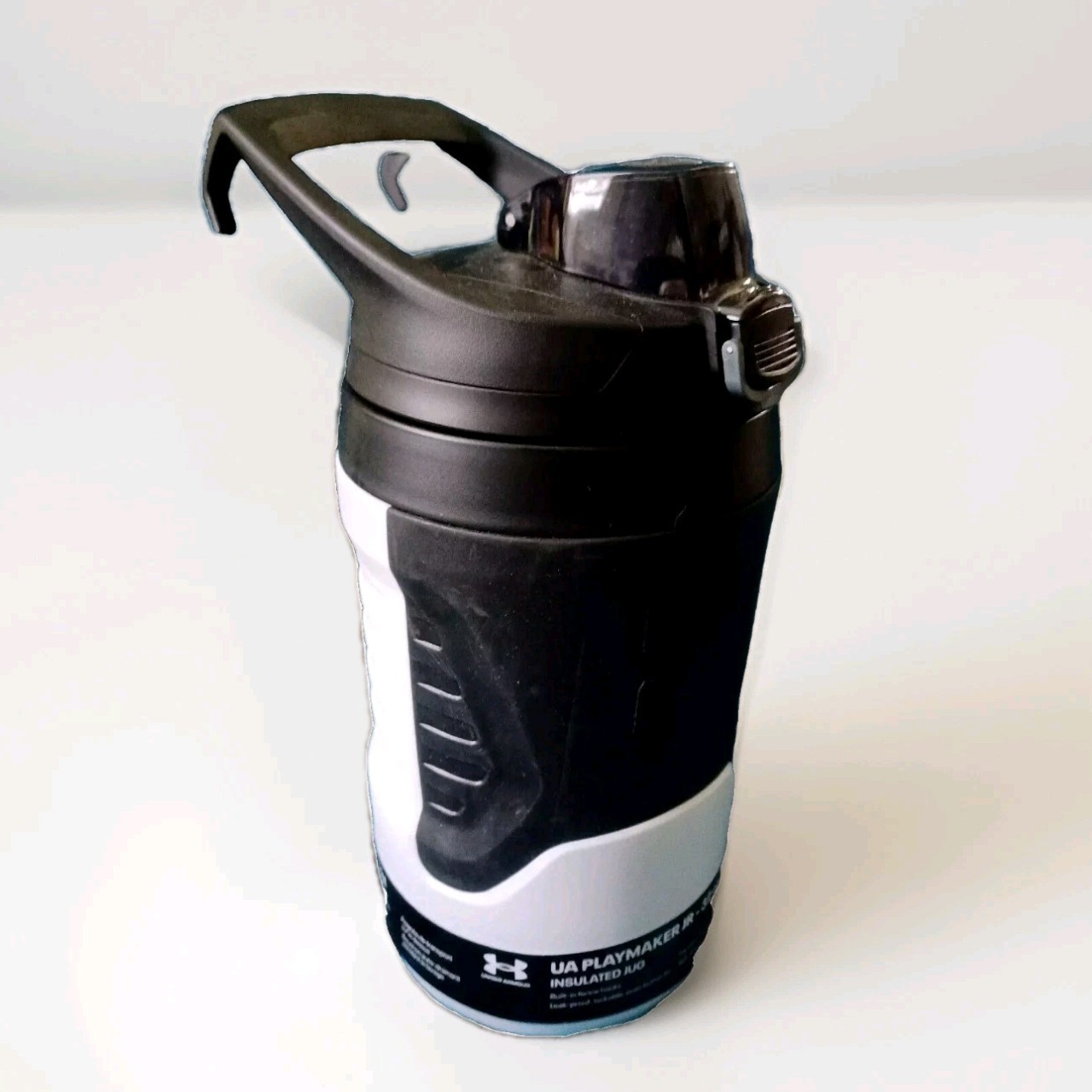 🥤💧 NEW Under Armour Playmaker Jr 32 Oz Insulated White Sports Jug Water Bottle