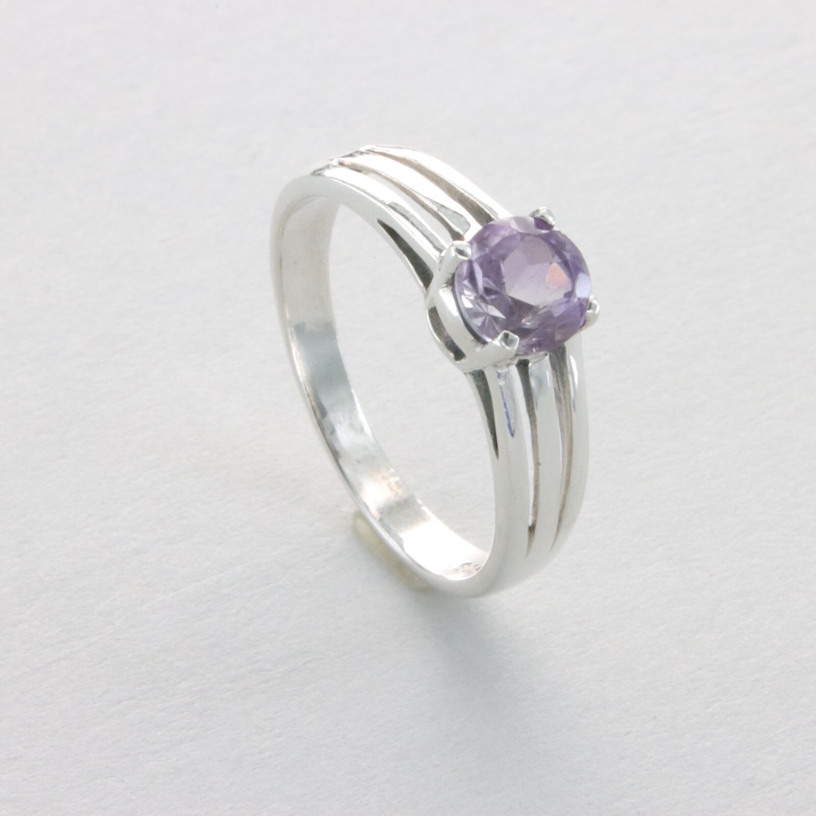 Natural and Round AMETHYST Ring - Multiple Sizes - 925 STERLING SILVER #23e