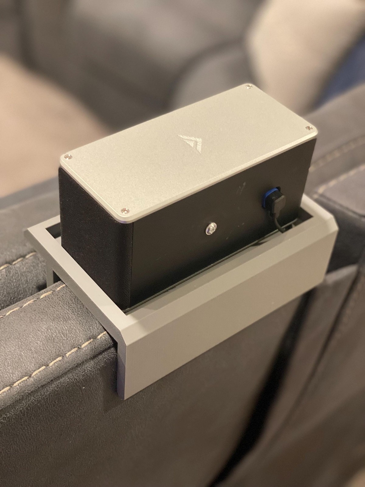 3D-Printed Couch Shelf for Ultimea Poseidon D50 D60 Surround Speakers: No-Mount