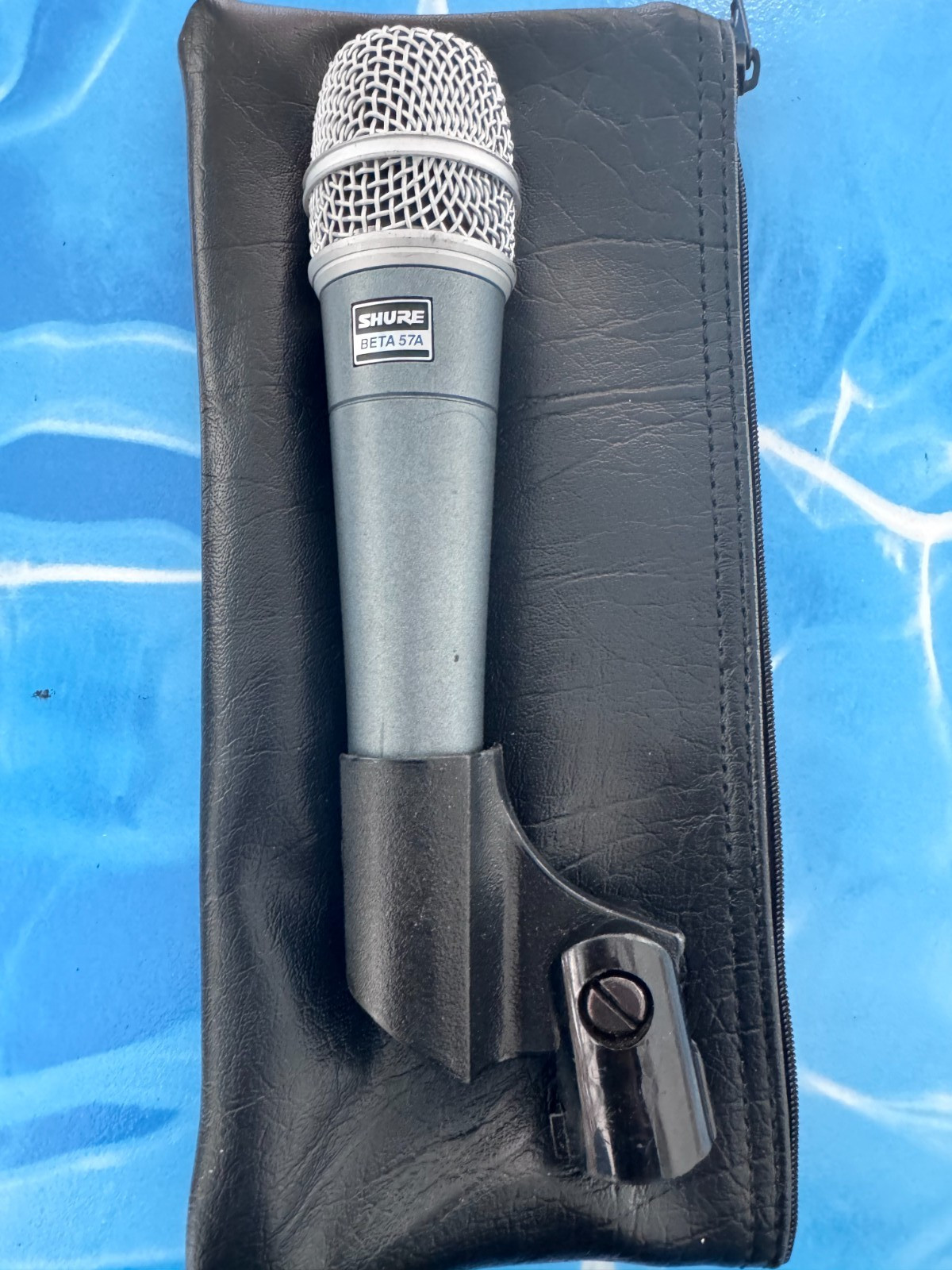 Shure BETA57A Supercardioid Dynamic Microphone w/ Windscreen