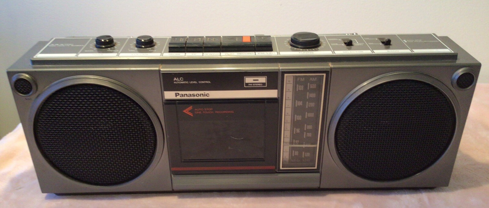 Panasonic RX-3940 FM Stereo/AM/Cassette Boombox
