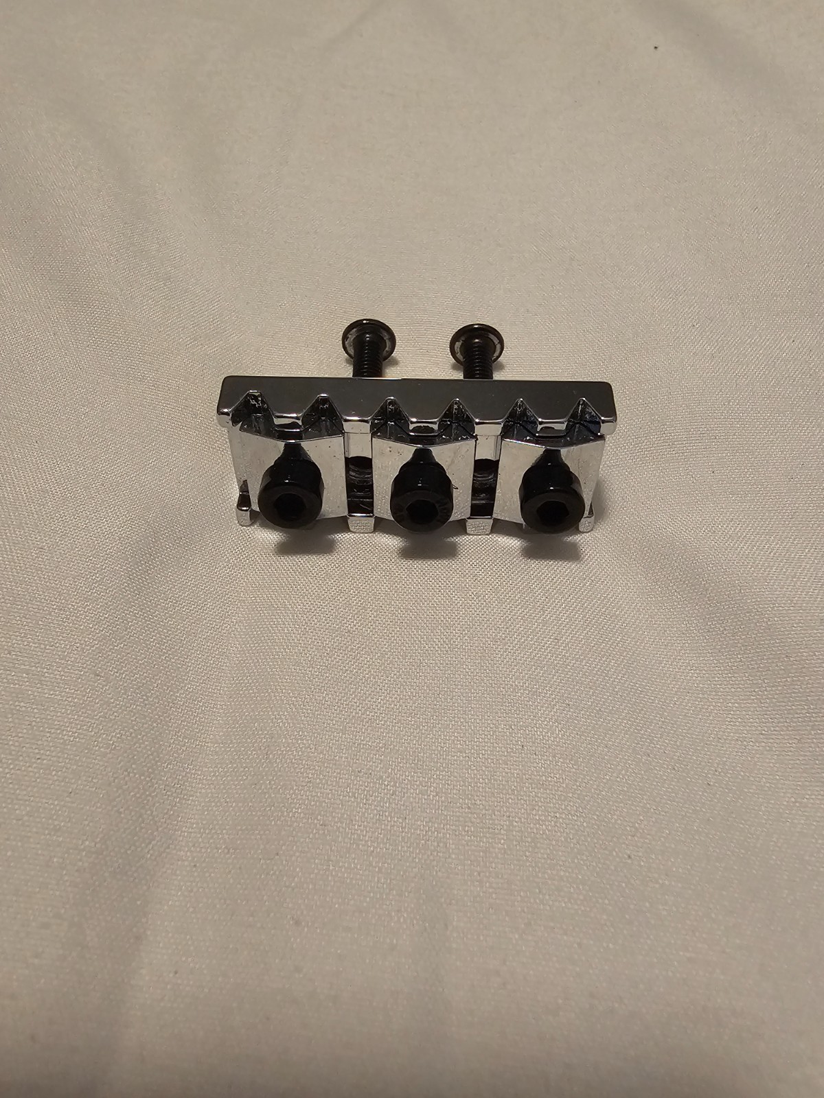Floyd Rose R3 Chrome locking nut and bar
