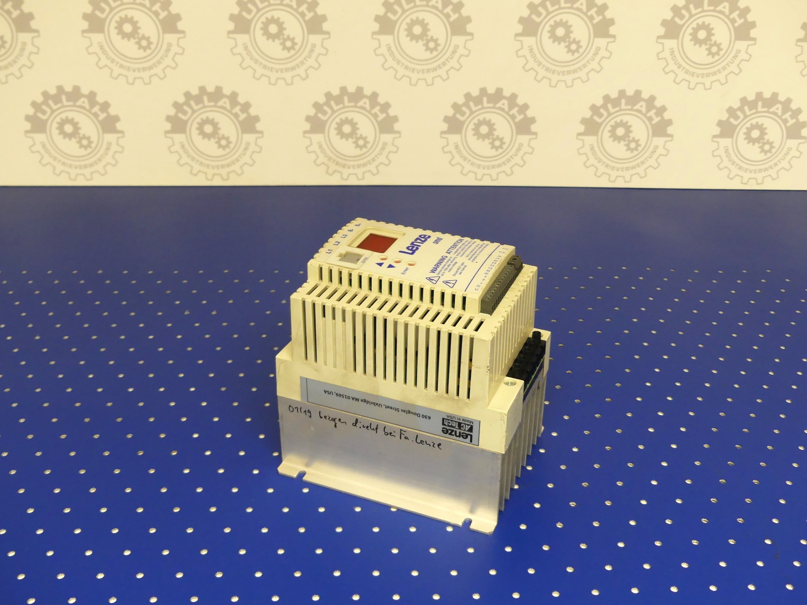 Lenze ESMD222L4TXA
