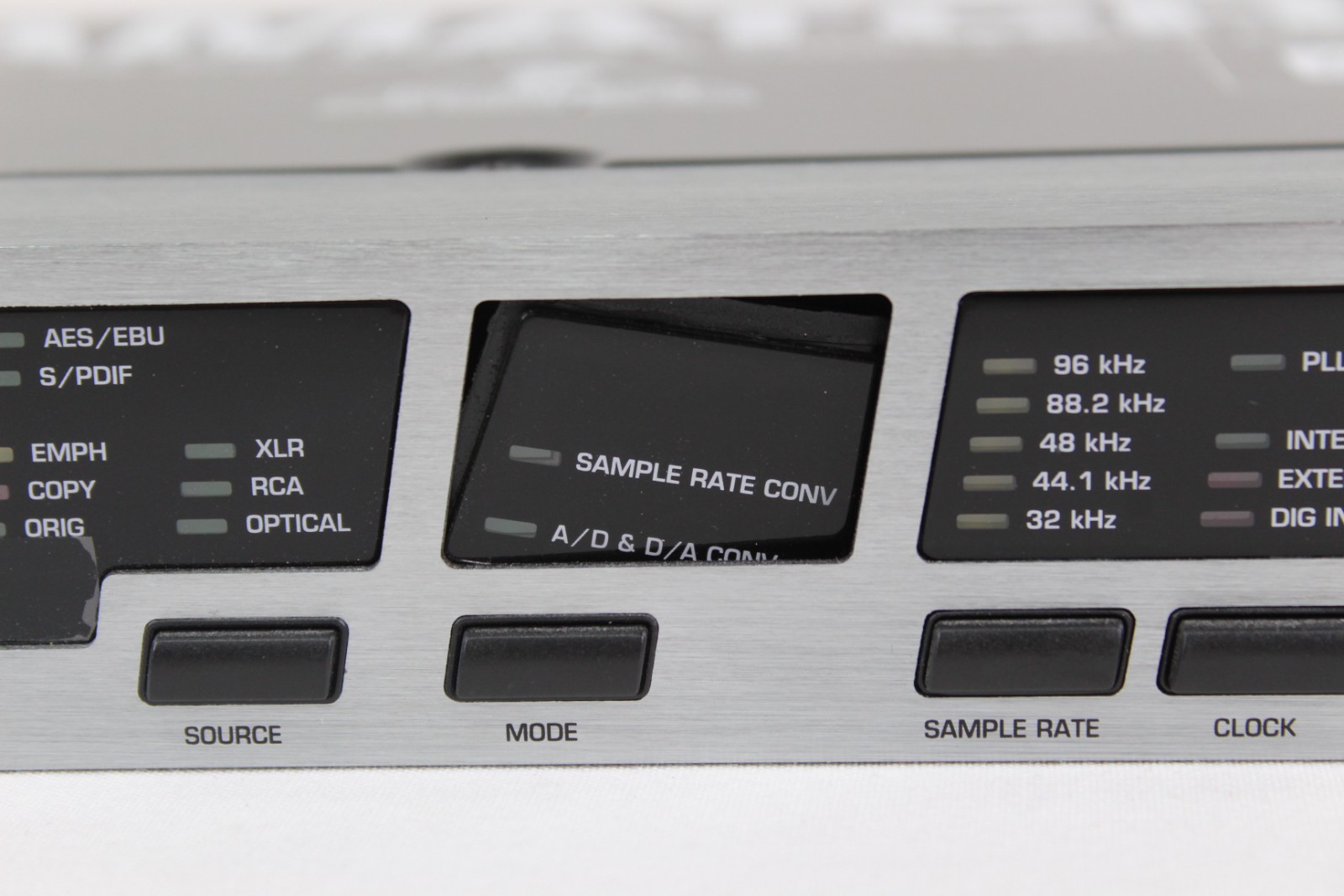 Behringer UltraMatch Pro 24-Bit/96 KHZ A/D-D/A & Sample Rate Converter SRC2496