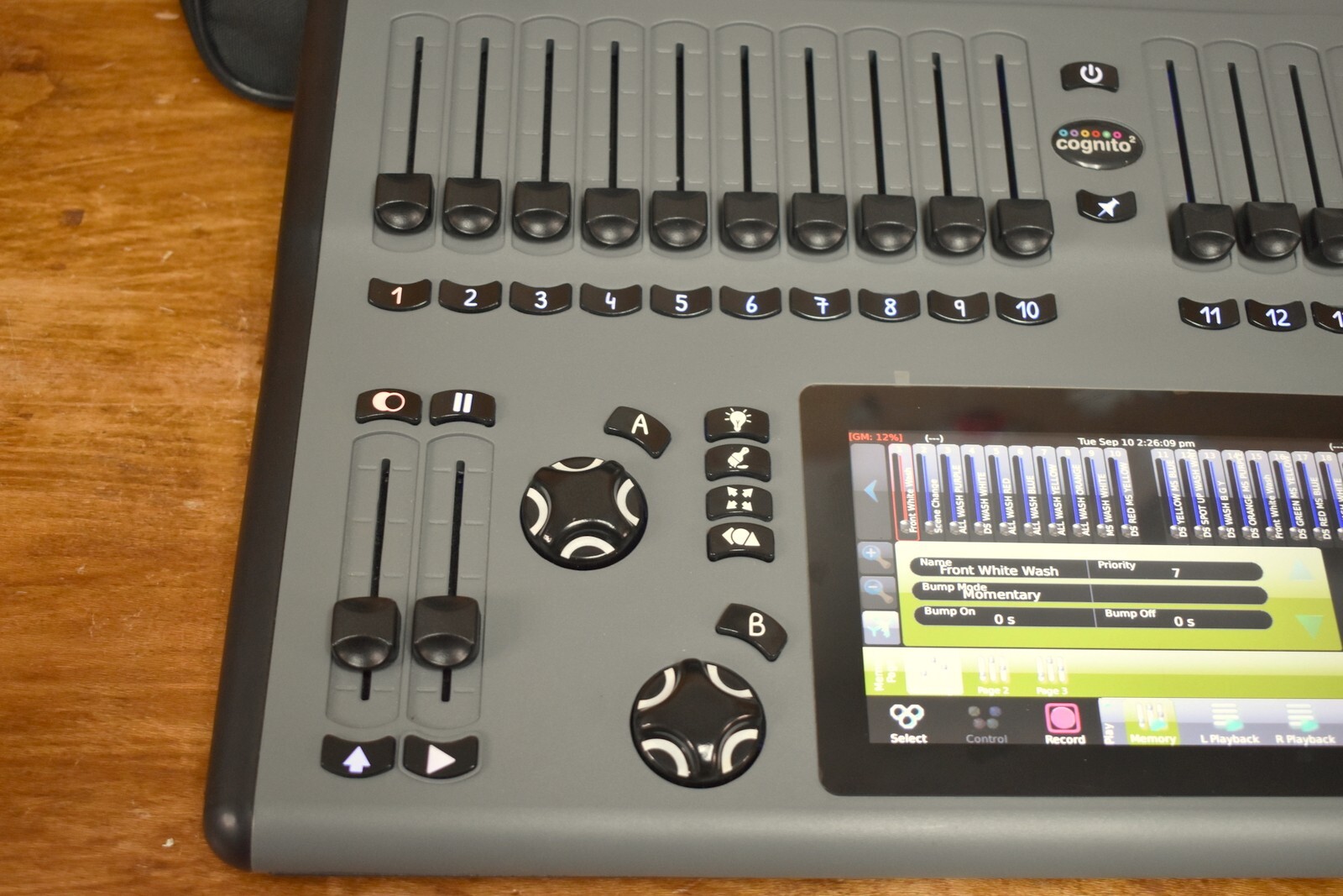 Pathway Cognito² Starter 512 Model 0700-7111 Lighting Console