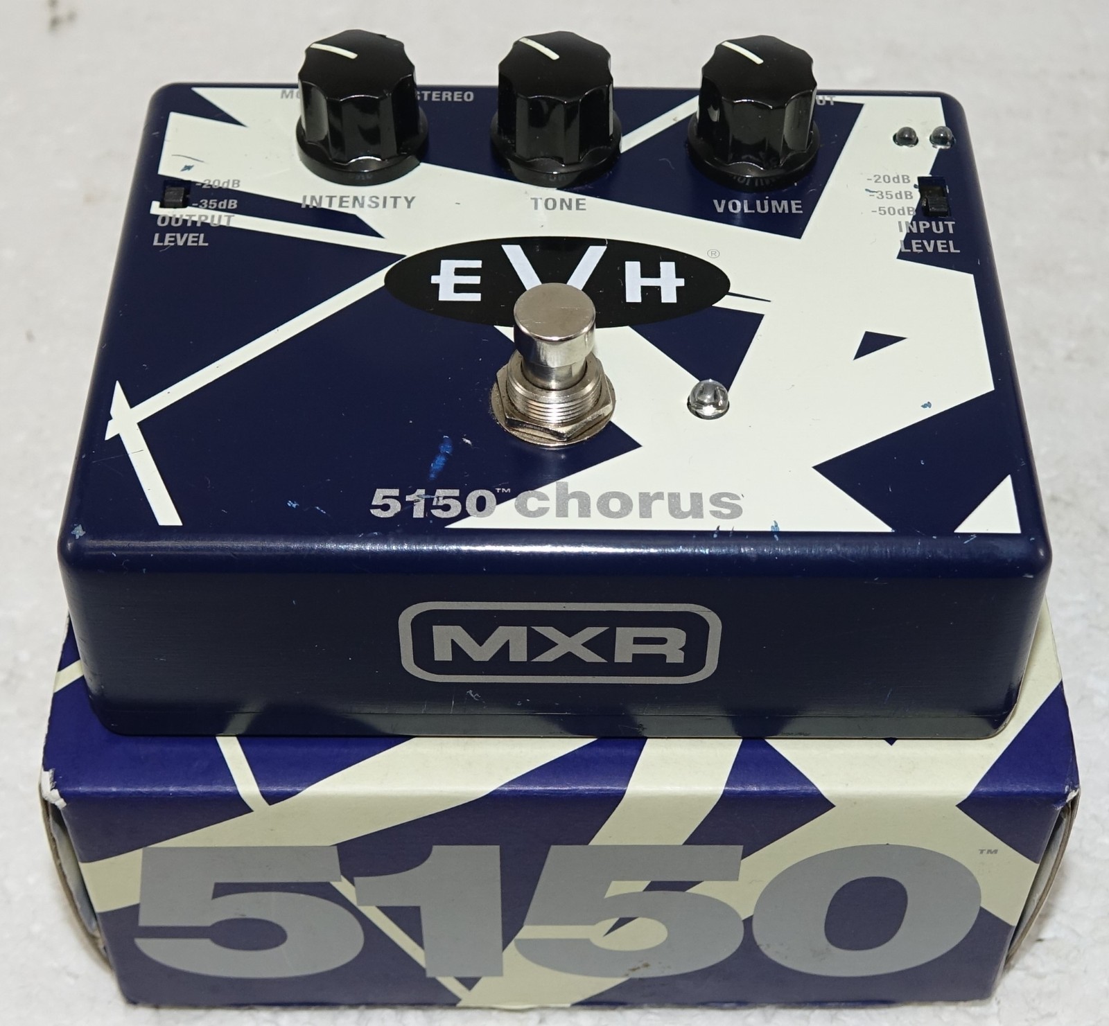 Used MXR EVH30 EVH 5150 Chorus Eddie Van Halen Guitar Effects Pedal Dunlop
