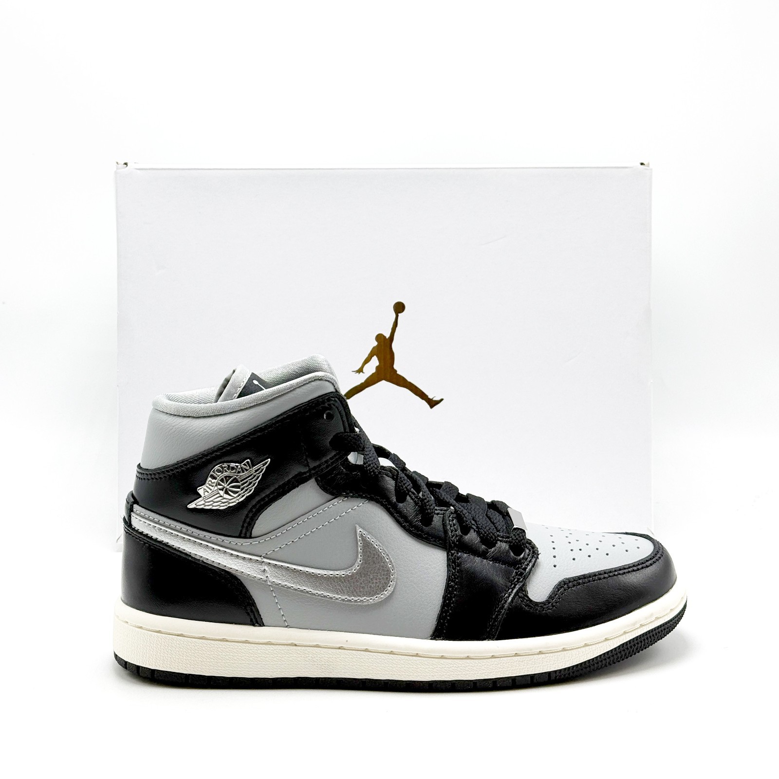 *NEW* Women Air Jordan 1 Mid SE BLACK / METALLIC SILVER (FB9892-002) 👍