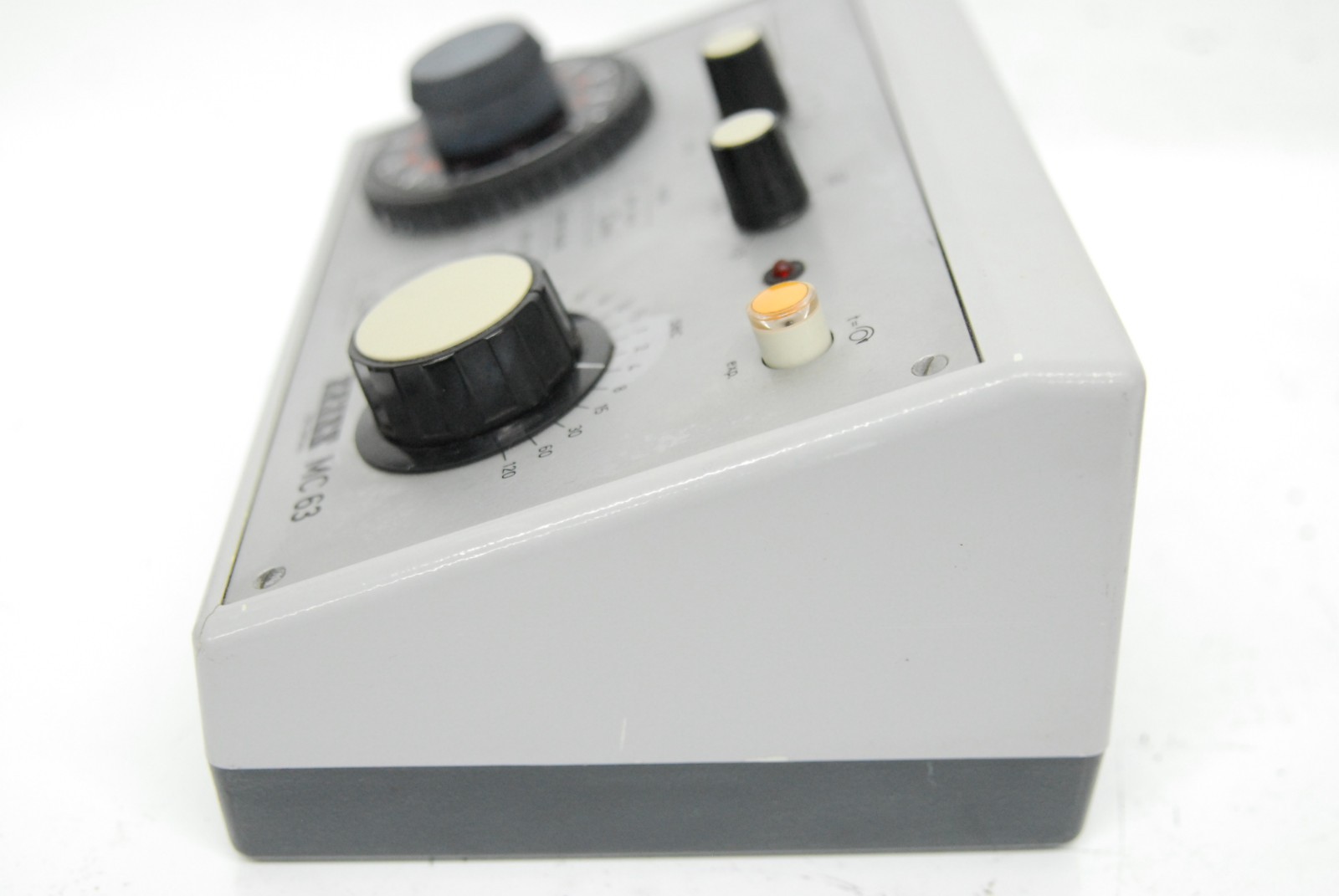 Zeiss 47 60 12 Microscope Shutter Prontor W/ MC 63 Controller - Universal III