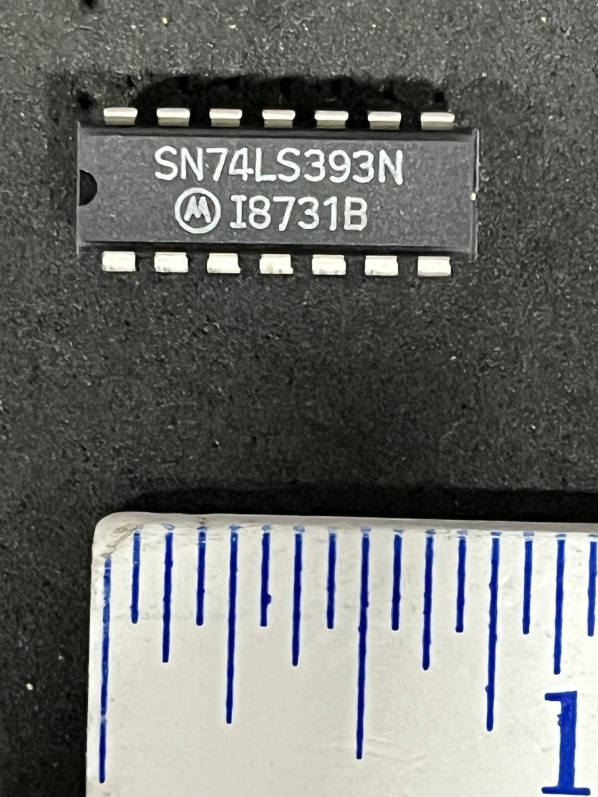 SN74LS393N IC BINARY COUNTER DL 4 BIT 14 PIN DIP MOTOROLA (LOT OF 5)