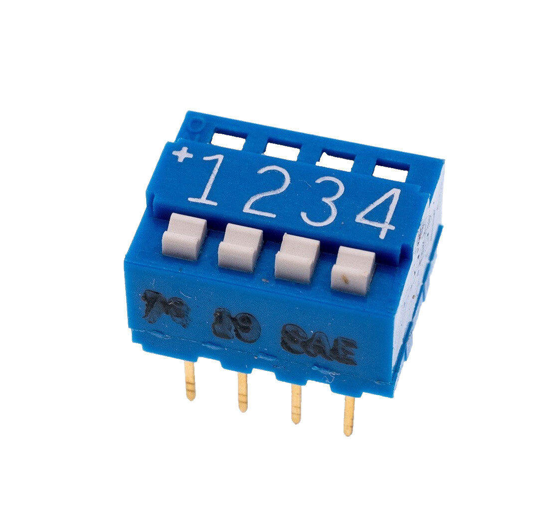 78 19 SAE, 4 Position 8 Pin SPST Through-Hole DIP Switch, Lot of 5