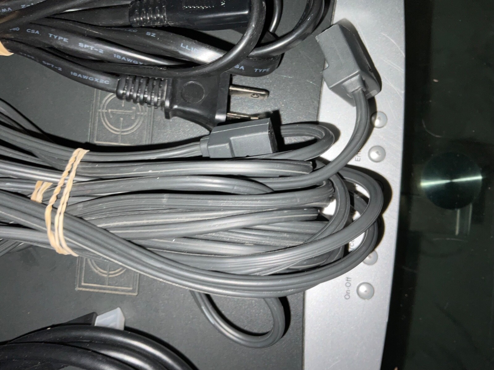 BOSE AV3-2-1 Series III DVD/CD Media Center W Powered Speaker System Tested