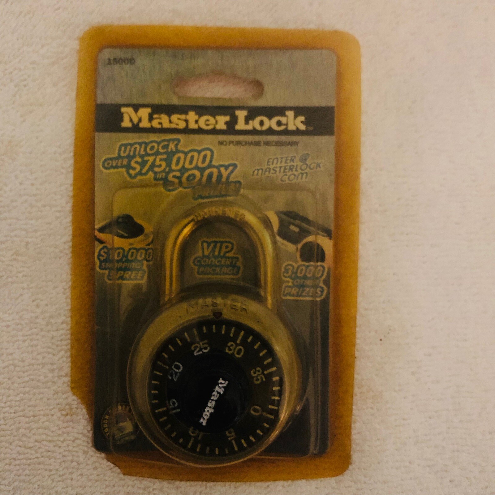 Master Lock Combination Padlock -  1500D - Gym - Locker - Bike - 3/4 Inch - NEW