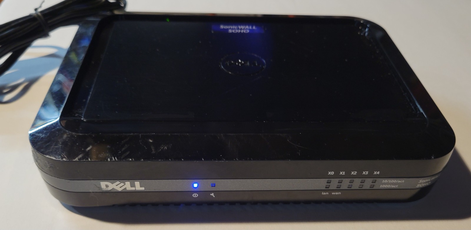 DELL Sonic Wall Soho APL31-0B9  Network Security Firewall with Power Adapter