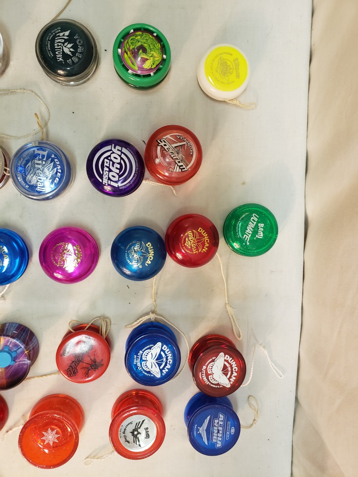 YOYO Lot Duncan, Yomega, & Misc 30 Yoyos