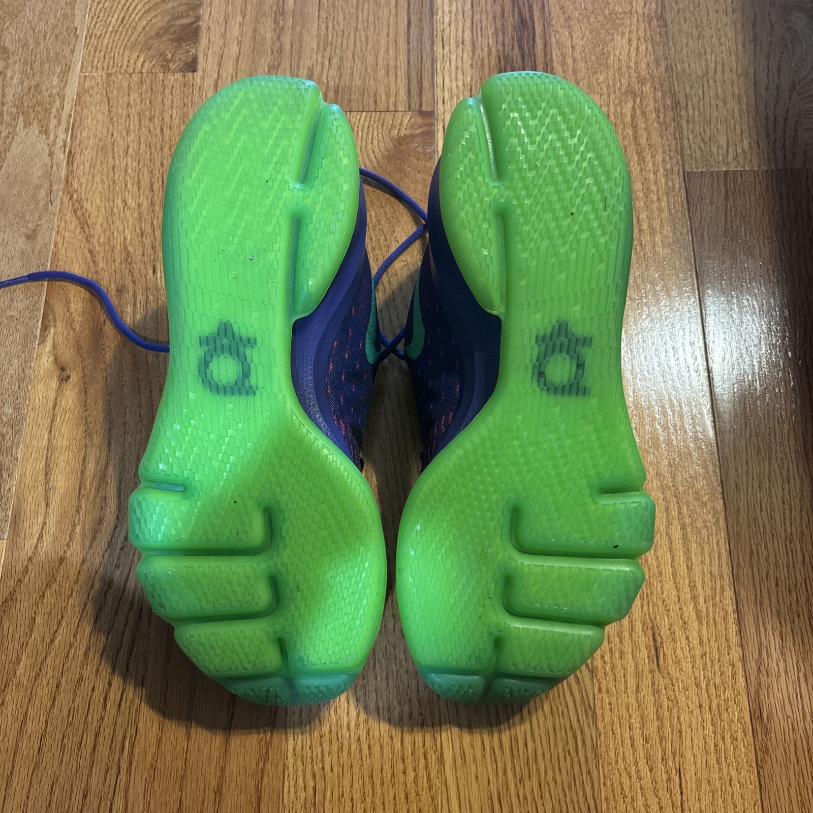 Size 11 - Nike KD 8 Suit - 749375-535