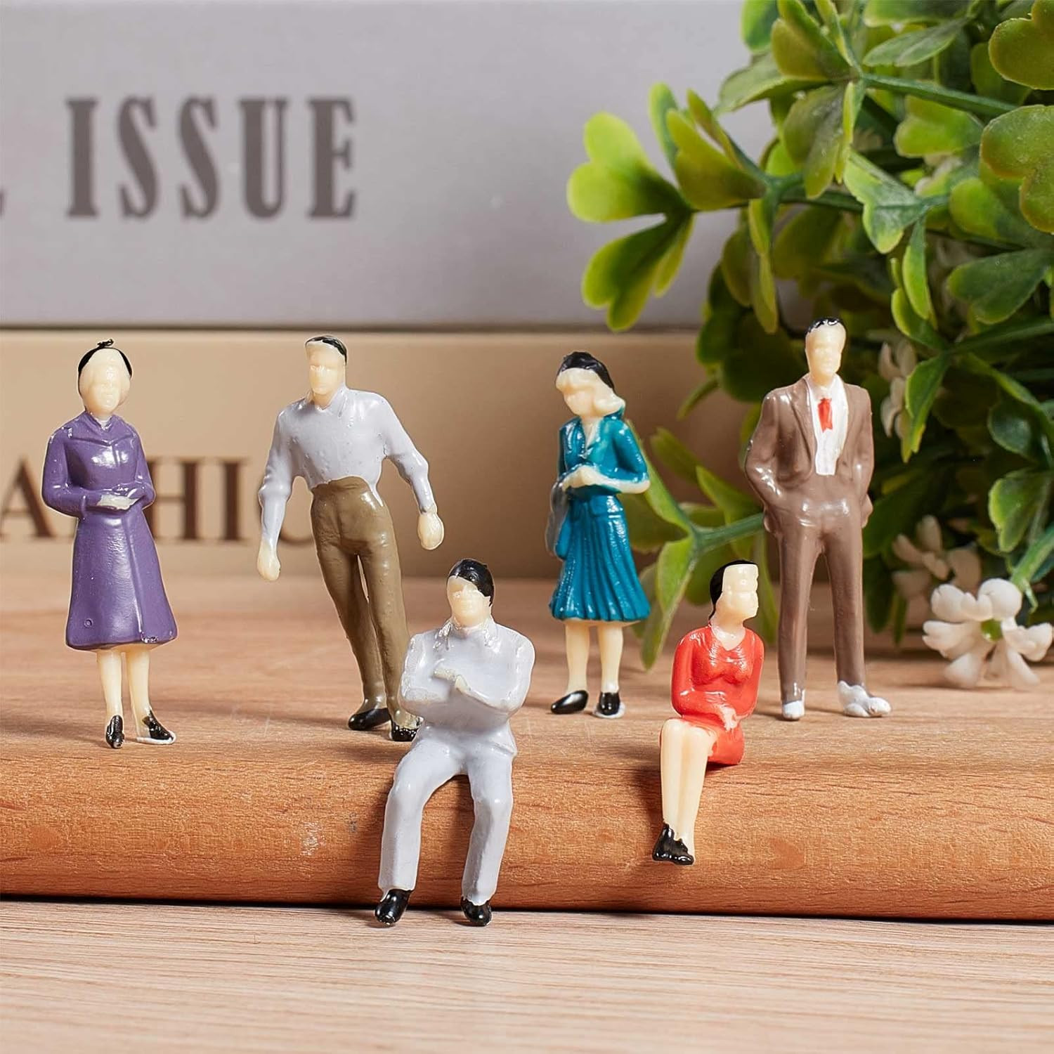 80 Pcs Mini People Figurines 1:50 Scale Model Trains Architectural Painted Peopl