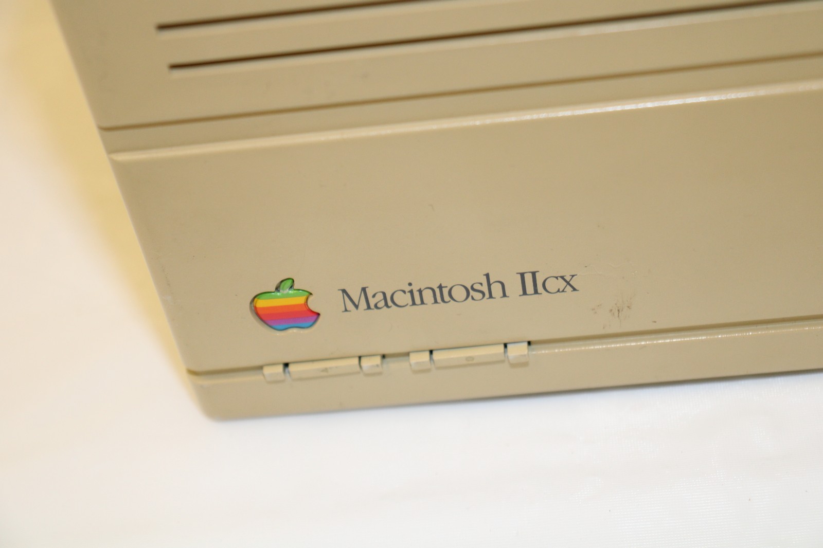 Apple Macintosh ii CX M5650 Computer Desktop BCG9GRM5650 CPU "READ"