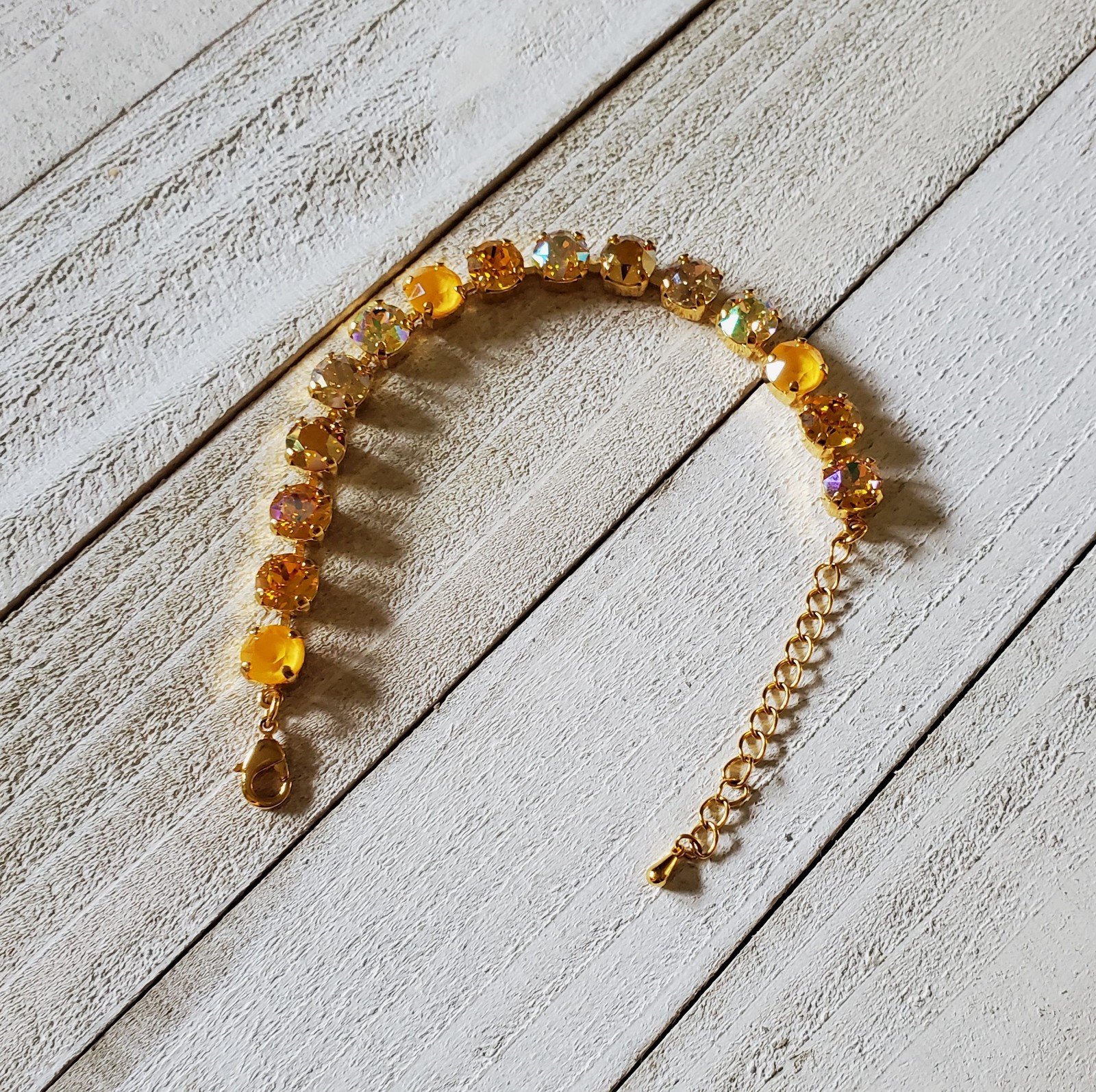 GW8MB5 Yellow Sunshine Gold Handmade Crystal 8mm NIP Cup Chain Bracelet
